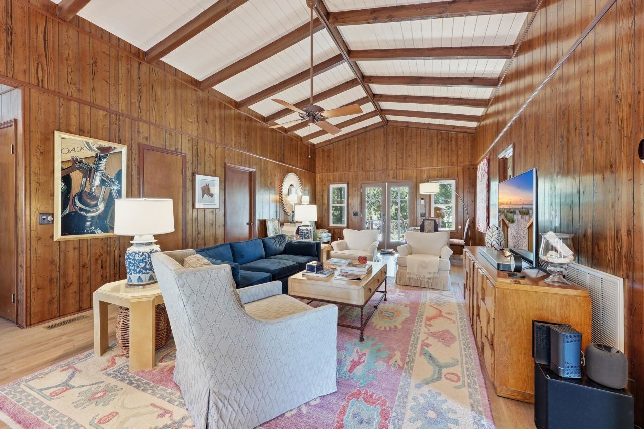 373 Sundial Dr. Photo 7