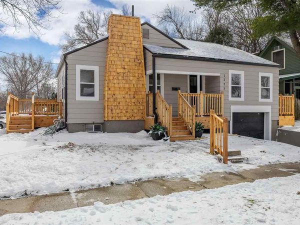 1223 Ginter Ave, Iowa City, IA 52240