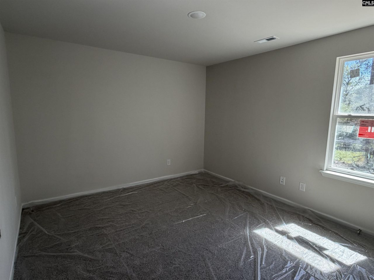 108 Rockyview Drive  Photo 8