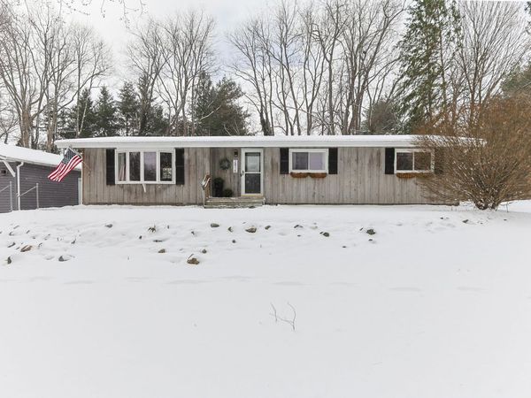 2416 Blanchard Drive, Niles, MI 49120