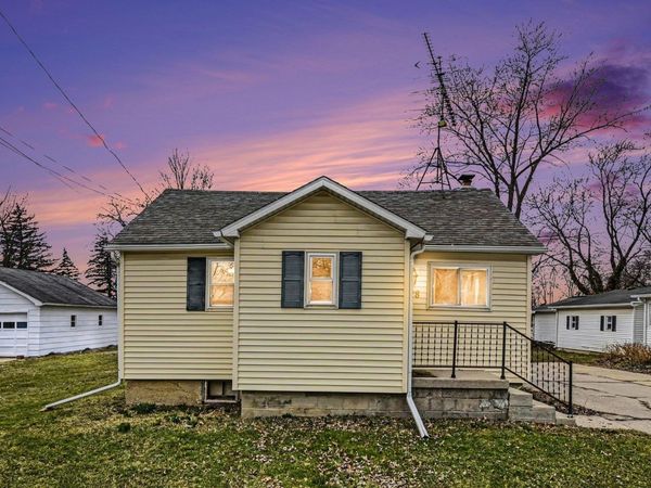 528 Main Street Road S, Fowler, MI 00000