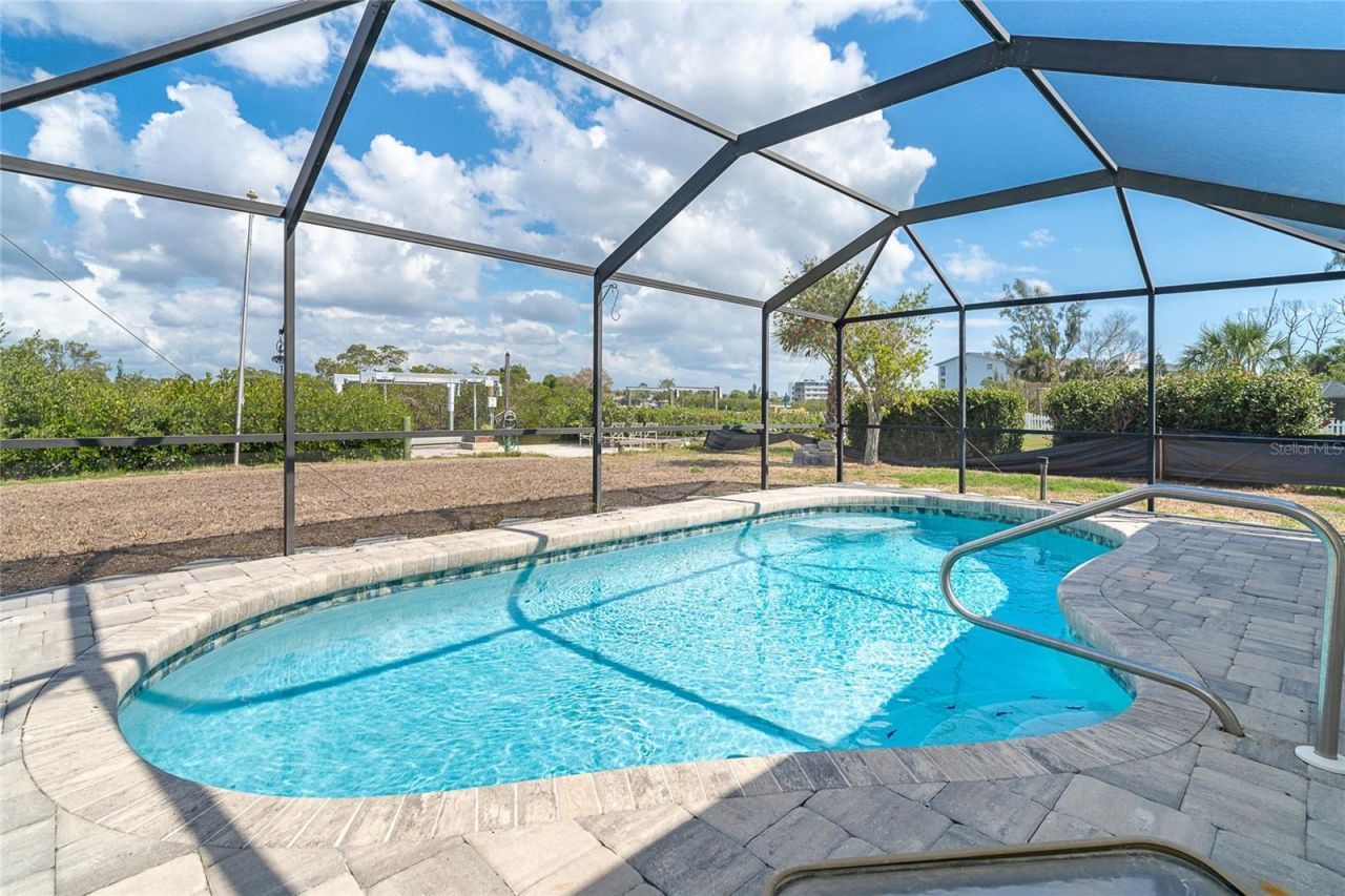 130 Crestview Drive, Englewood, FL 34223 Photo