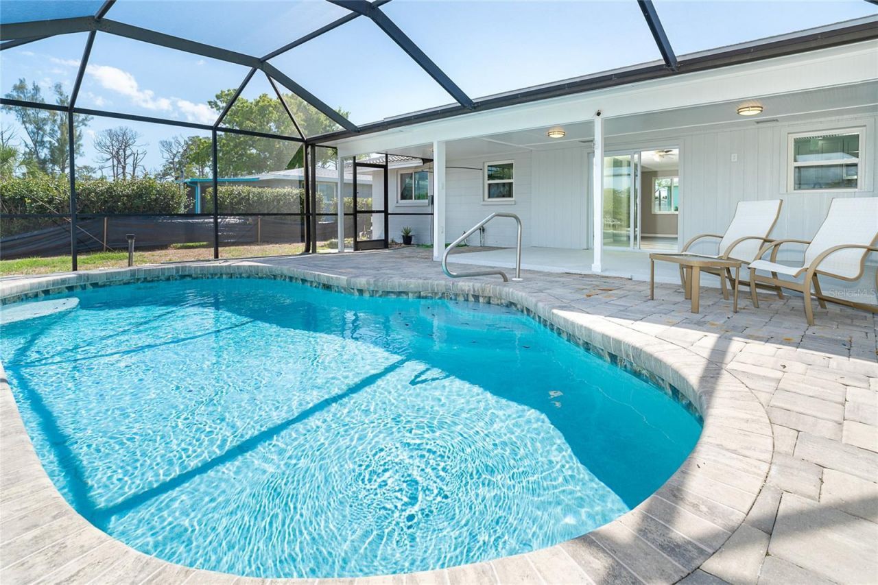 130 Crestview Drive, Englewood, FL 34223 Photo