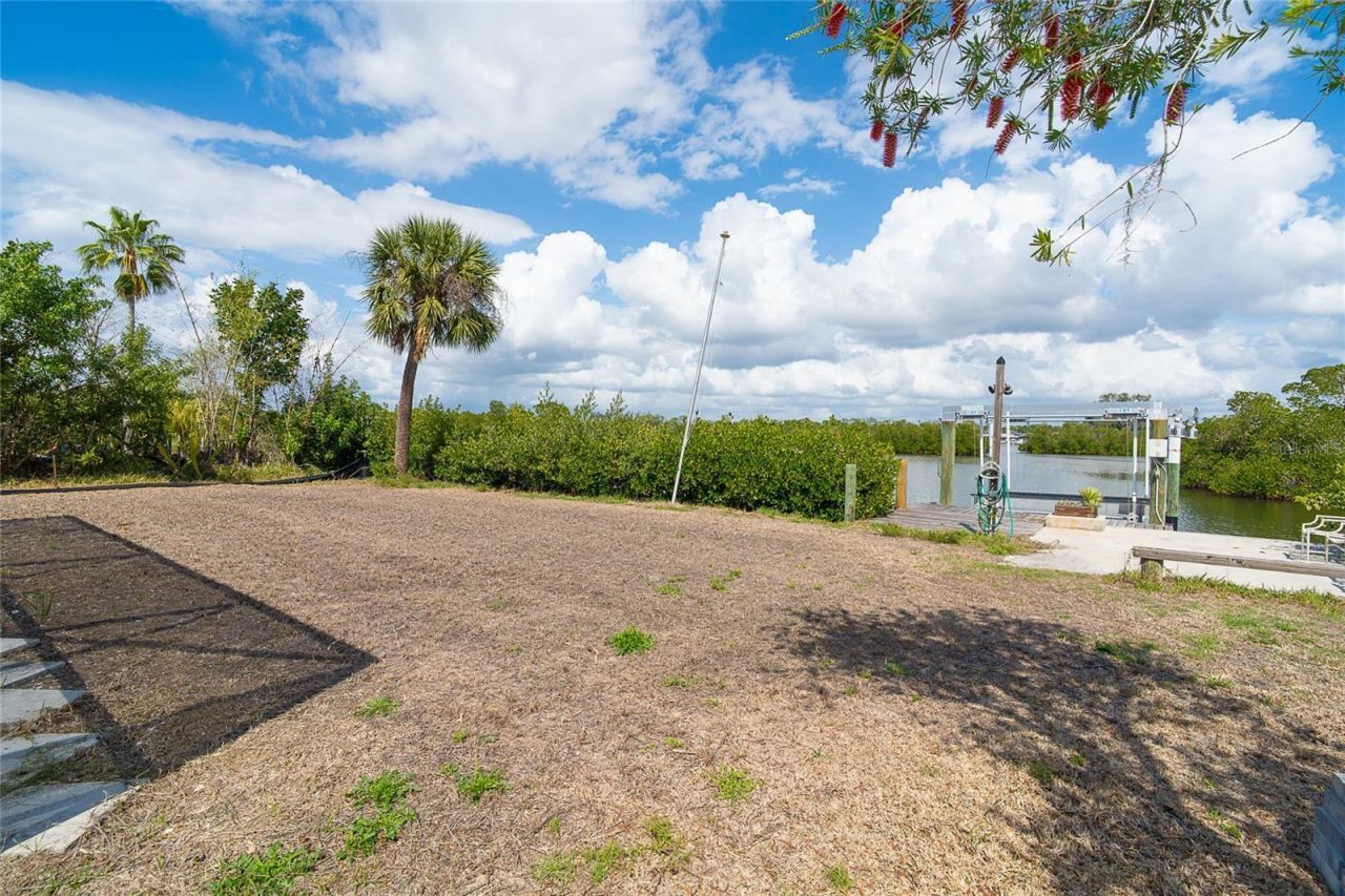 130 Crestview Drive, Englewood, FL 34223 Photo