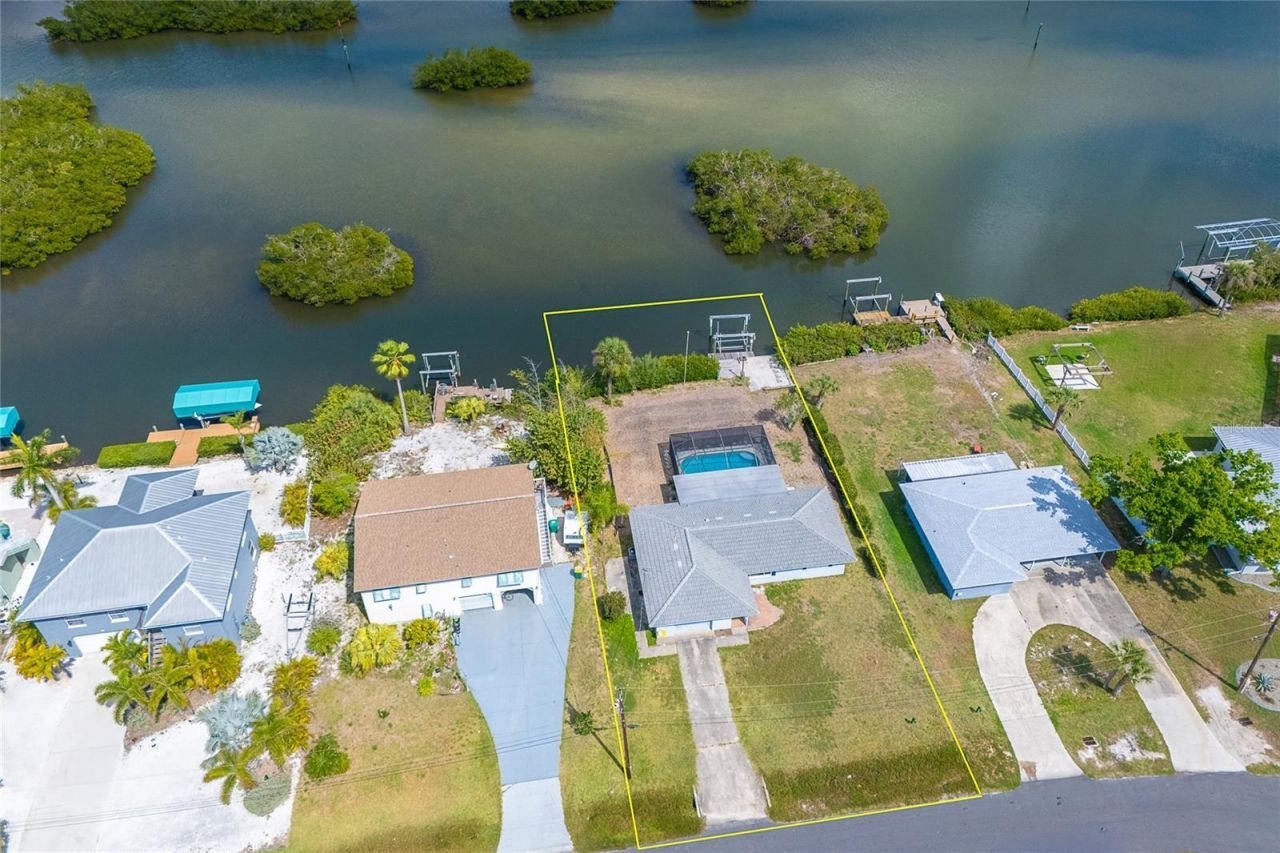 130 Crestview Drive, Englewood, FL 34223 Photo