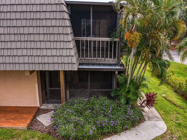 9342 TRADEWINDS AVENUE, SEMINOLE, FL 33776