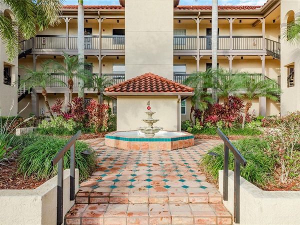 2400 FEATHER SOUND DRIVE, Unit 427, CLEARWATER, FL 33762