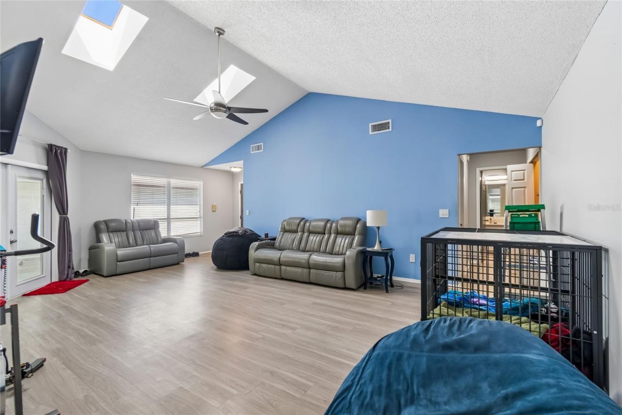 7123 Silvermill Drive, Tampa, FL 33635 Photo