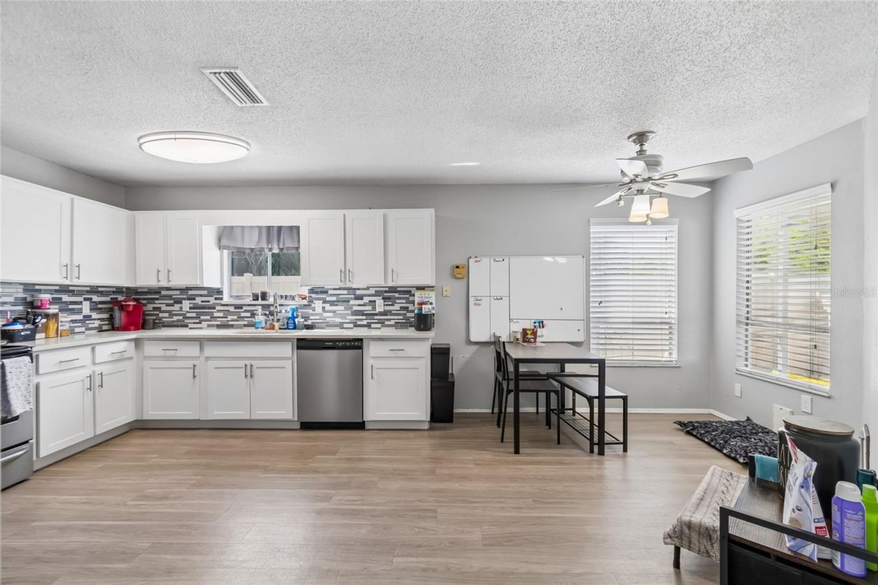 7123 Silvermill Drive, Tampa, FL 33635 Photo