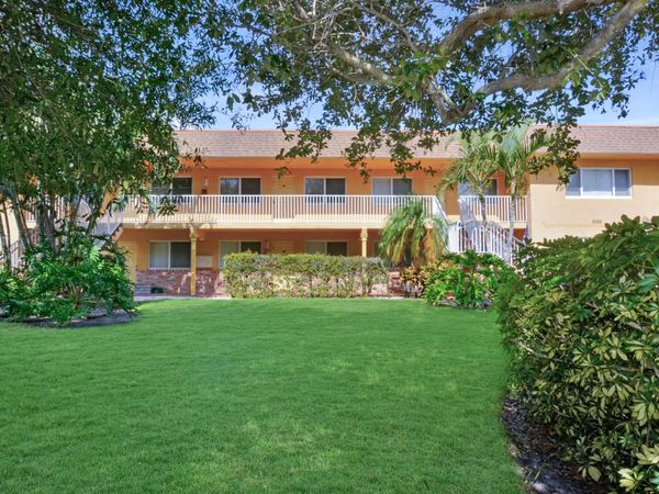 1000 NE 9th Avenue, Unit 4, Delray Beach, FL 33483