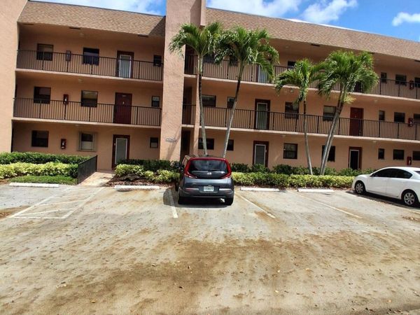10303 Sunrise Lakes Boulevard, Unit 103, Sunrise, FL 33322