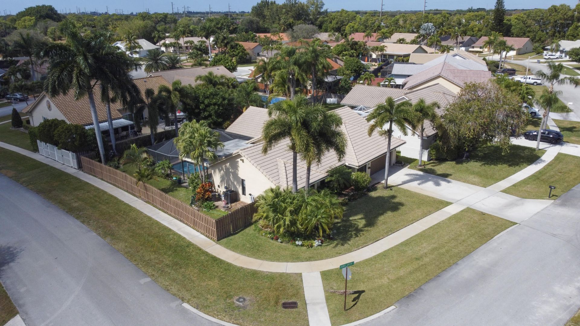9260 Laurel Green Drive, Boynton Beach, FL 33437 Photo