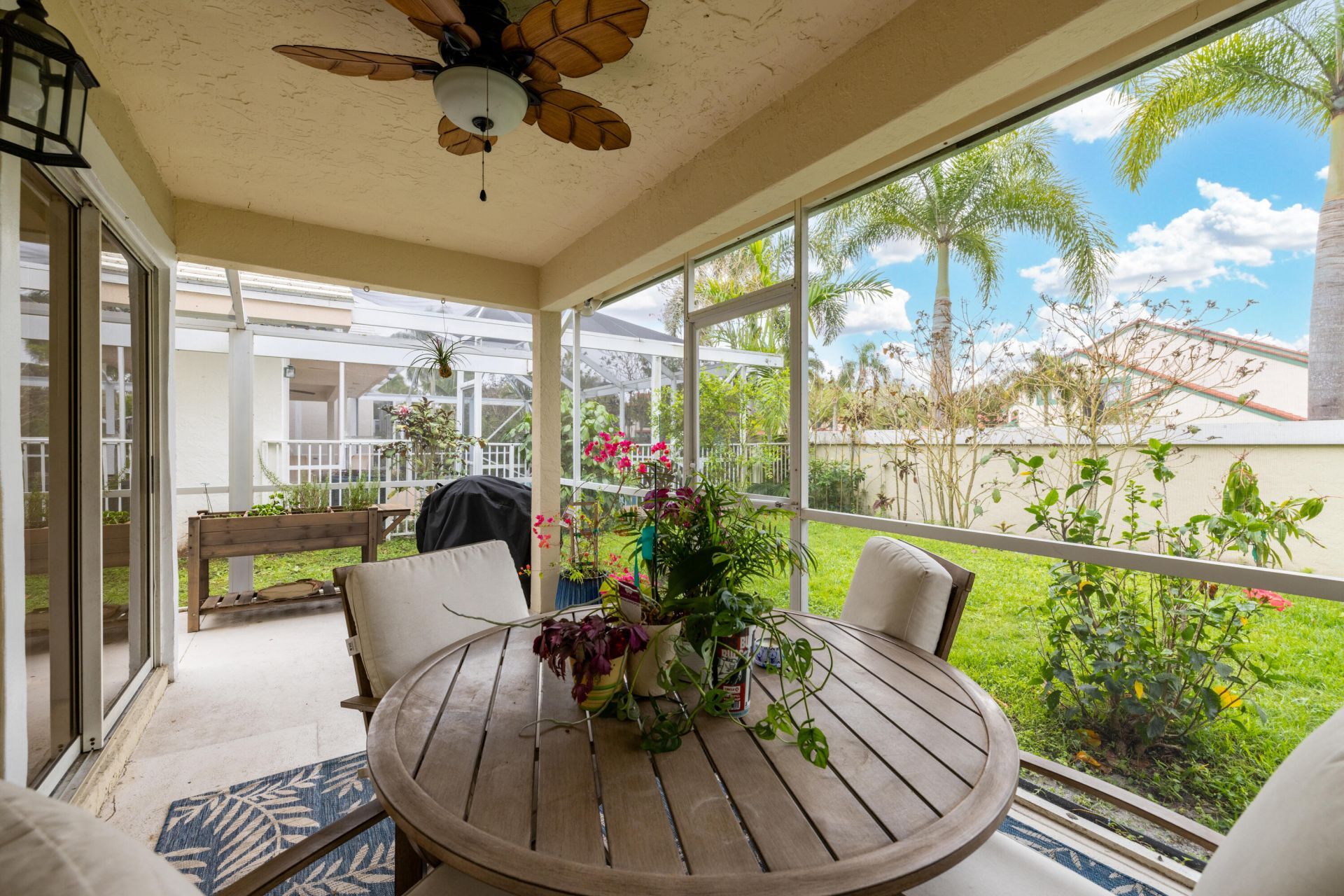 218 W Canterbury Dr W W, Palm Beach Gardens, FL 33418 Photo