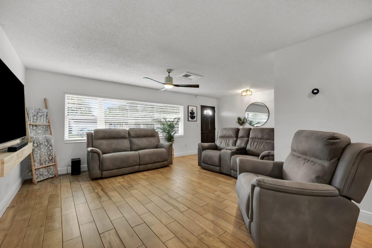 7601 NW 41st Street, Coral Springs, FL 33065 Photo