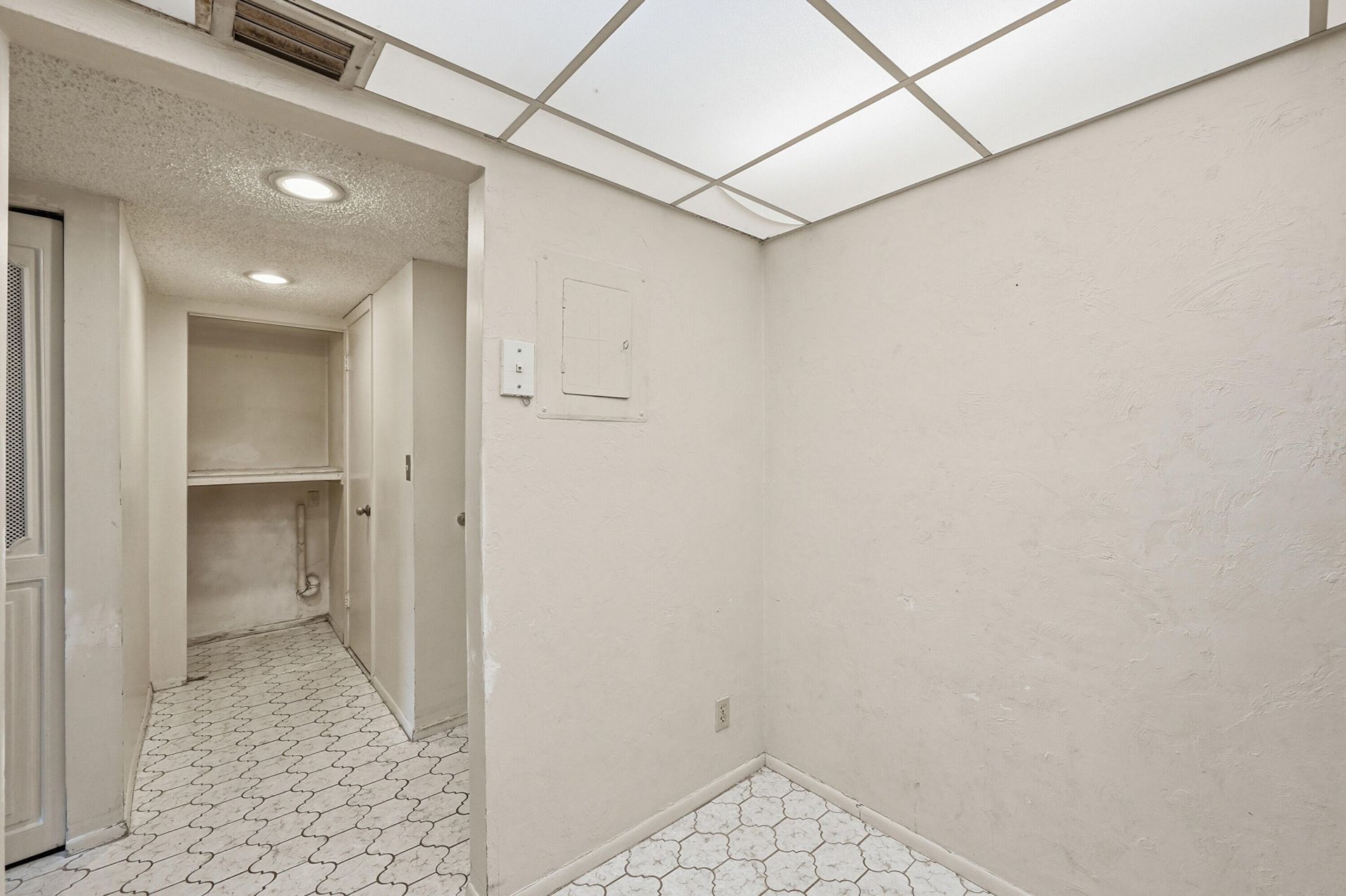 6195 Rock Island Road, Unit 210, Tamarac, FL 33319 Photo