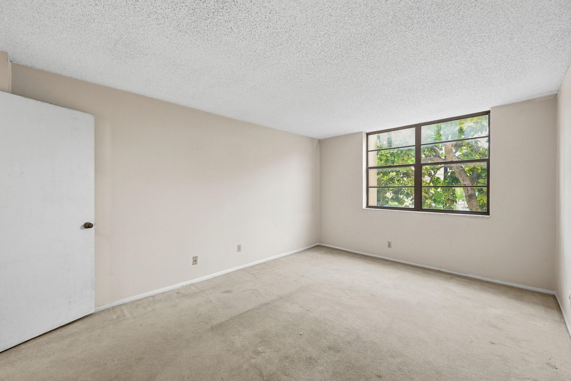 6195 Rock Island Road, Unit 210, Tamarac, FL 33319 Photo