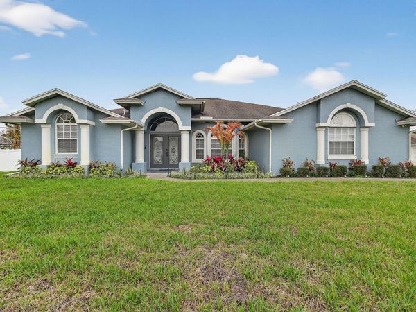 1887 SW Hilola Lane, Port St. Lucie, FL 34953