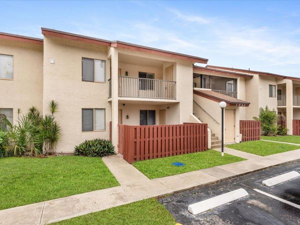 7951 Southgate Boulevard, Unit F9, North Lauderdale, FL 33068