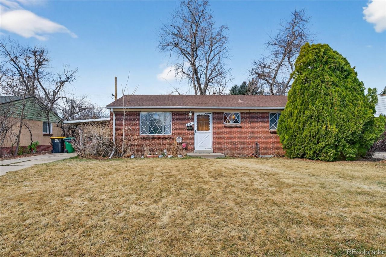 1551 S Chase Street, Lakewood, CO 80232 Main Photo
