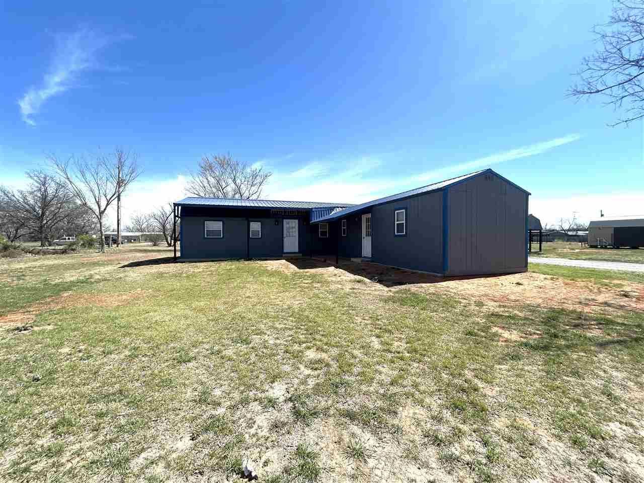 124 NE Ellsworth Dr, Apache, OK 73006 Main Photo