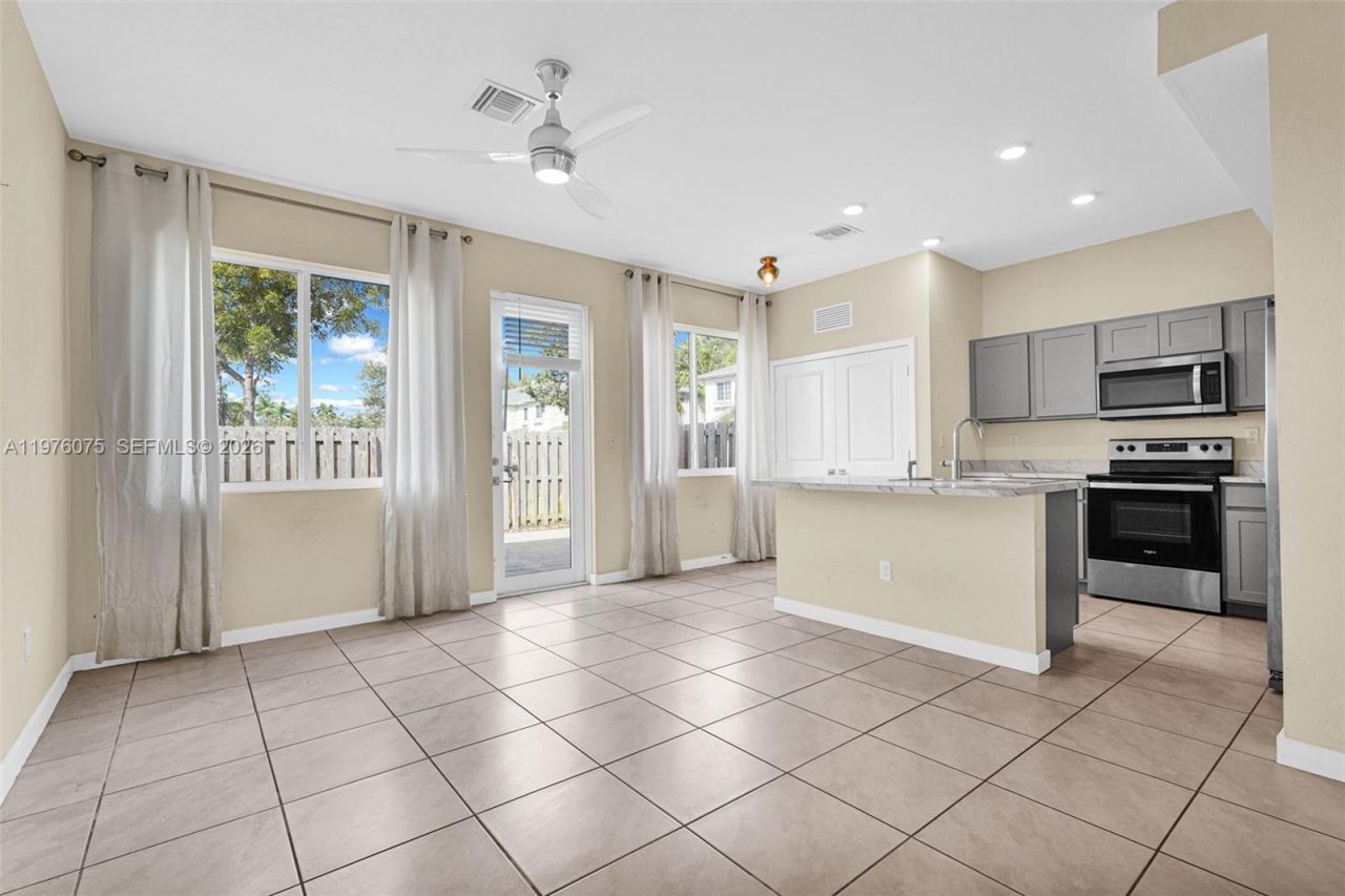 20894 NW 13th Ct , Miami Gardens, FL 33169 Photo