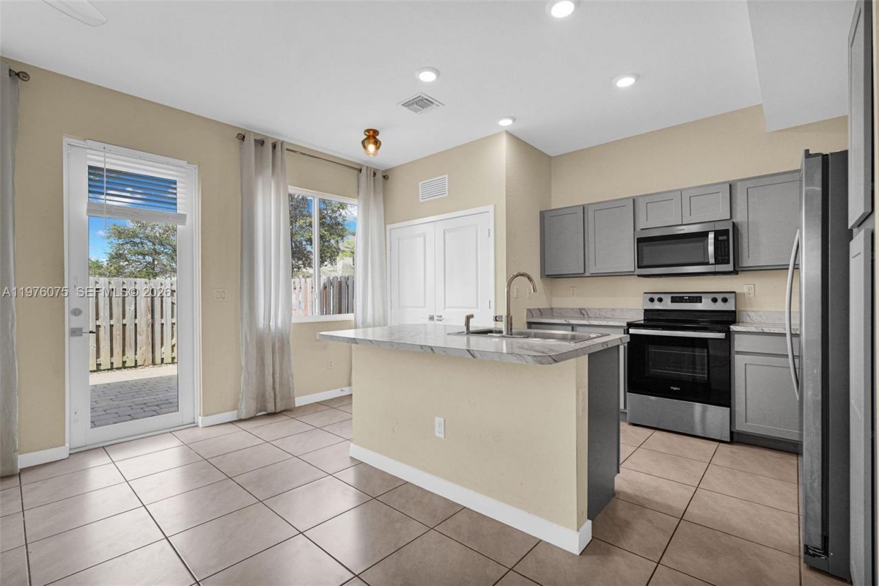 20894 NW 13th Ct , Miami Gardens, FL 33169 Photo