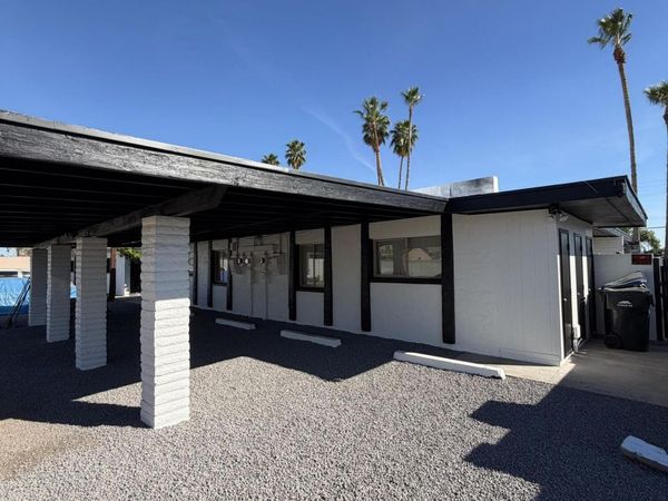 72 W SOUTHERN Avenue, Mesa, AZ 85210