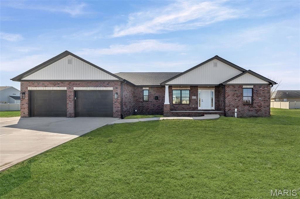 1009 Pennsylvania Avenue , New Baden, IL 62265 Main Photo