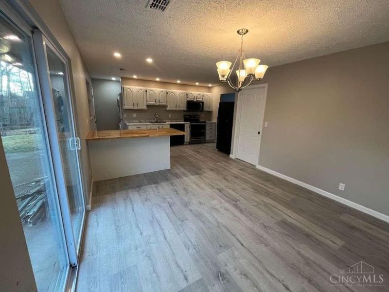 2335 Bluelark Drive, Cincinnati, OH 45231 Photo 3