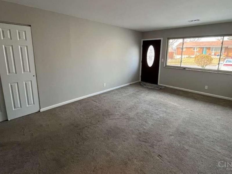 2335 Bluelark Drive, Cincinnati, OH 45231 Photo 5