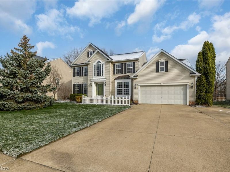 38124 Terrell Drive, North Ridgeville, OH 44039 Photo 2