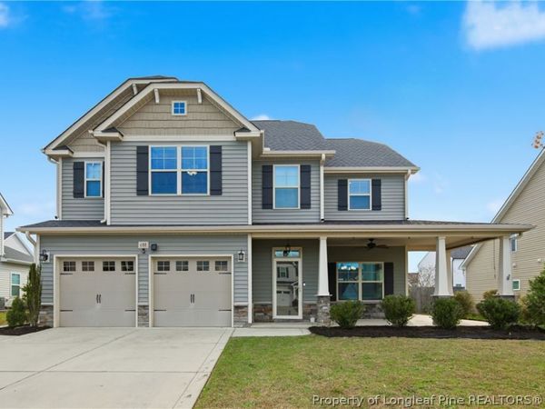 688 Stonebriar Avenue, Raeford, NC 28376