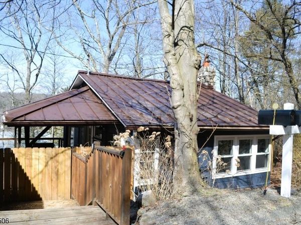 38 Mountain Trl, Sandyston, NJ 07826