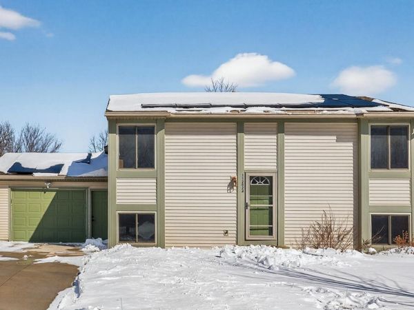 112524 Ramsey Court , Chaska, MN 55318