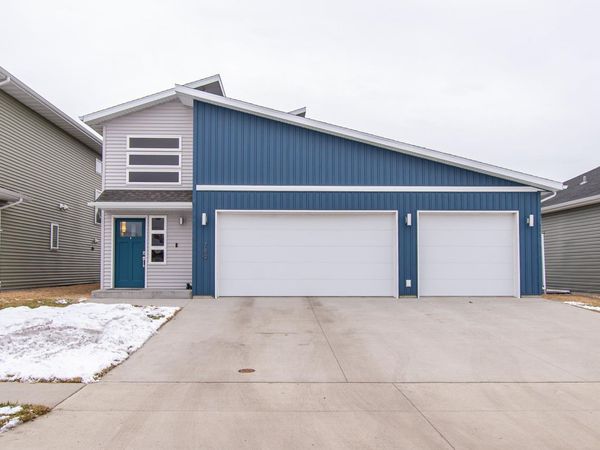 789 Albert Drive W, West Fargo, ND 58078