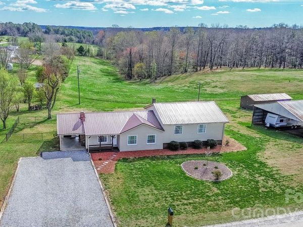 455 Mitch Road , Union Grove, NC 28689