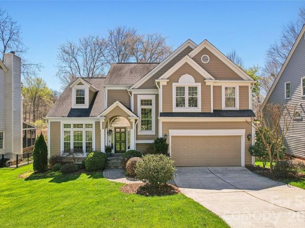 6624 Fairway Point Drive, Charlotte, NC 28269