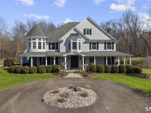 32 Blanket Meadow, Monroe, CT 06468