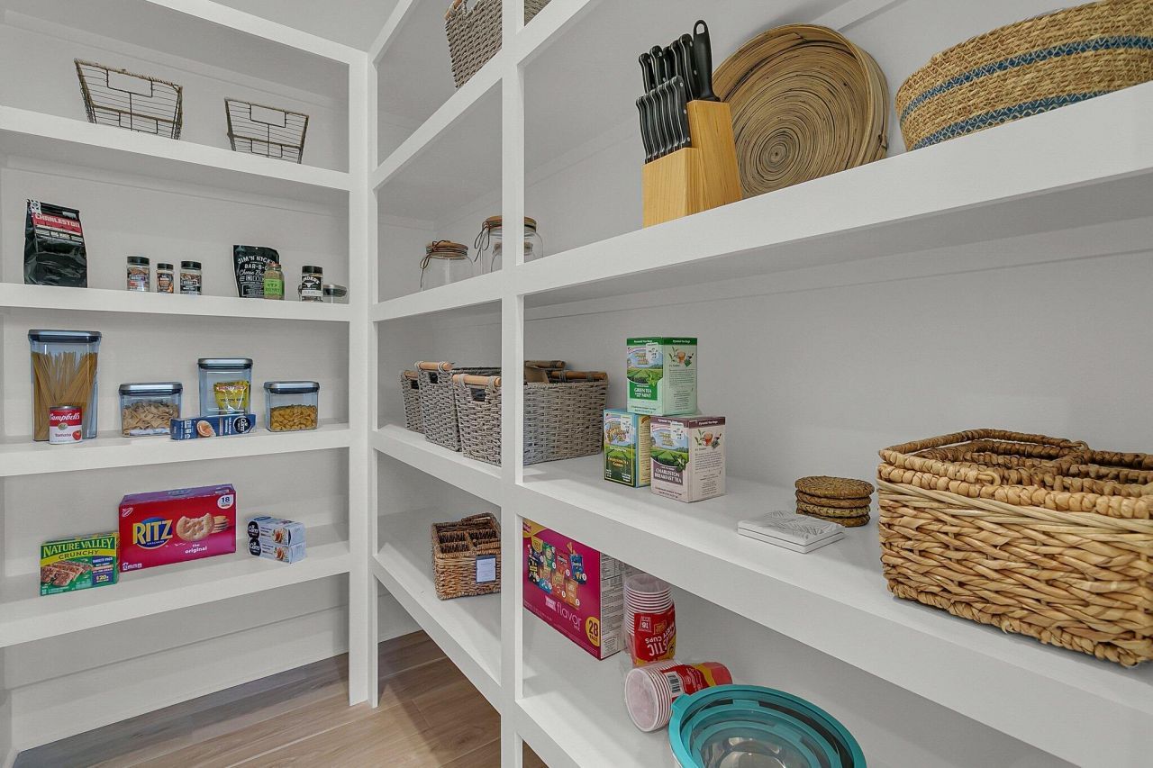 1192 Reserve Lane Photo 19