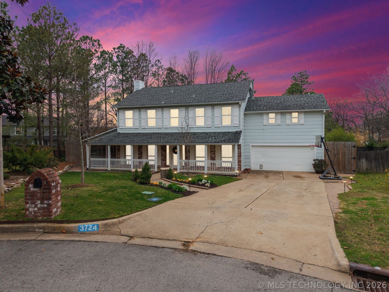 3724 S 74th West Place, Tulsa, OK 74107 Main Photo