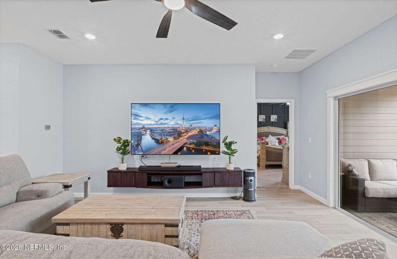 9936 Pavnes Creek Drive, Jacksonville, FL 32222 Photo