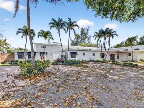 245 Seacrest Lane, Delray Beach, FL 33444