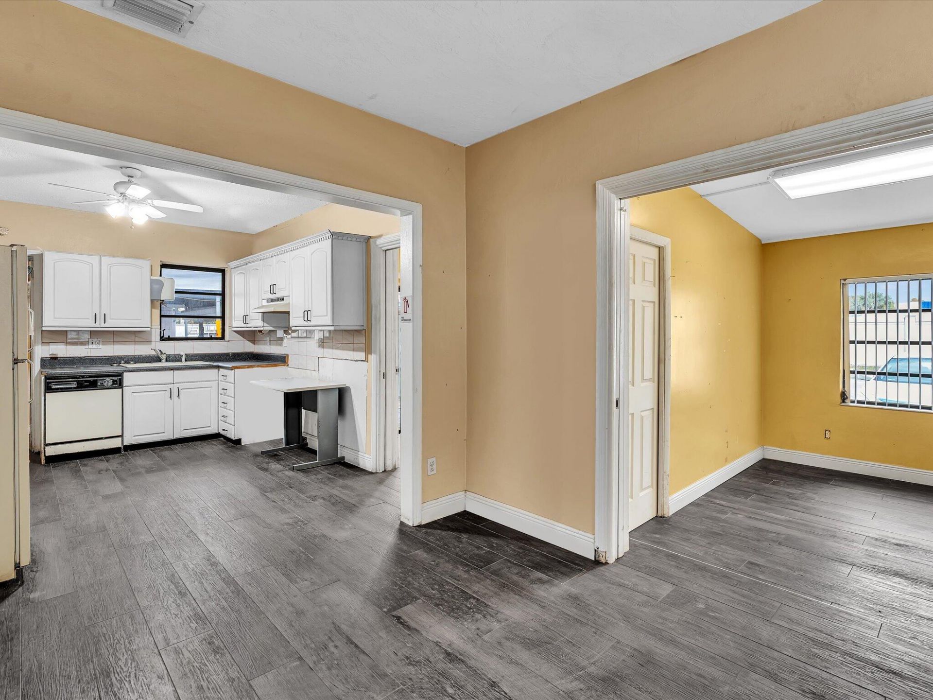 4901 SW 51st Street, Davie, FL 33314 Photo