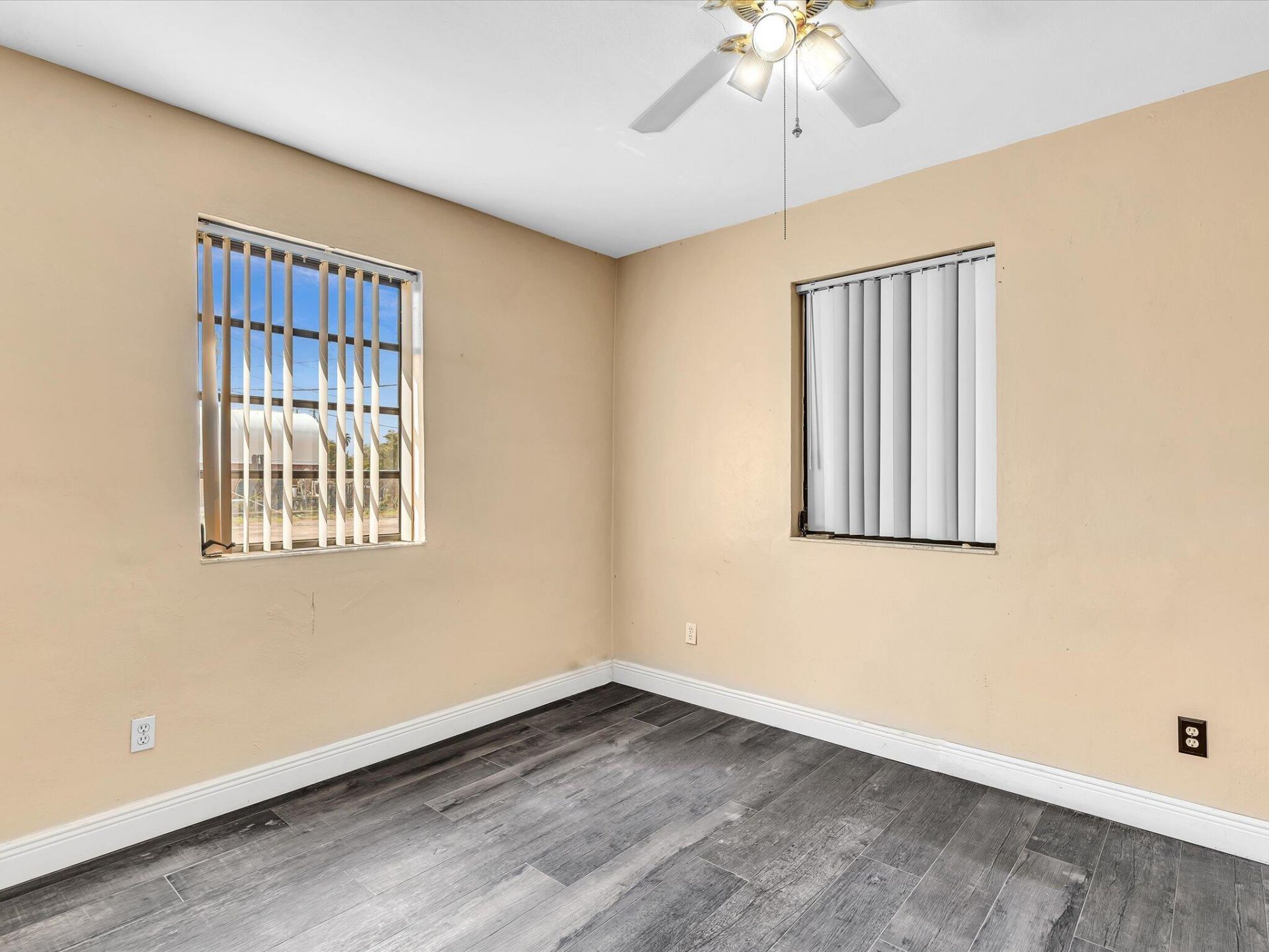 4901 SW 51st Street, Davie, FL 33314 Photo