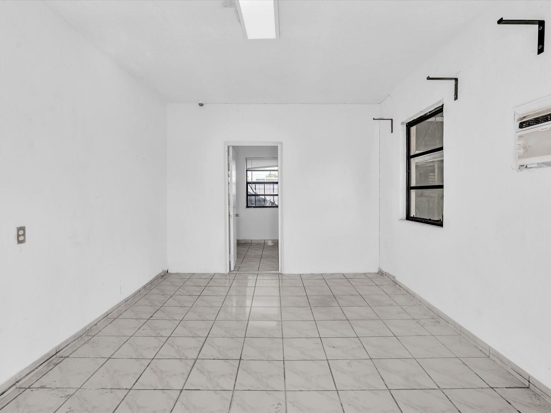 4901 SW 51st Street, Davie, FL 33314 Photo