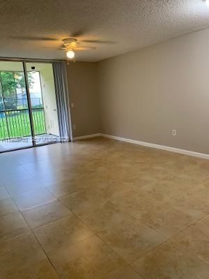 8353 Lake Dr, Unit 104, Doral, FL 33166 Photo