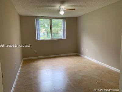 8353 Lake Dr, Unit 104, Doral, FL 33166 Photo