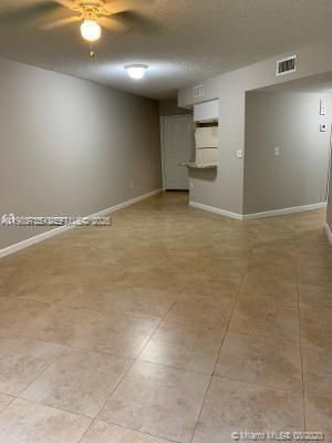 8353 Lake Dr, Unit 104, Doral, FL 33166 Photo