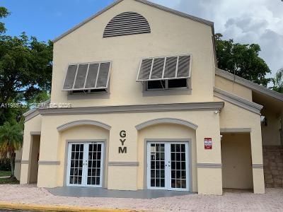 8353 Lake Dr, Unit 104, Doral, FL 33166 Photo