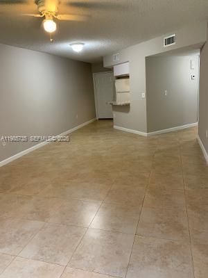 8353 Lake Dr, Unit 104, Doral, FL 33166 Photo
